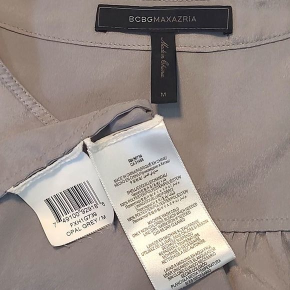 BCBGMaxAzria Flowy Blouse V-Neck Pullover Tunic Top Roll-Tab Quarter Long Sleeve - Picture 11 of 16